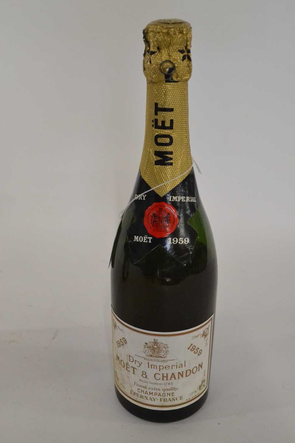 1959 Moet & Chandon Champagne, 1 bottle