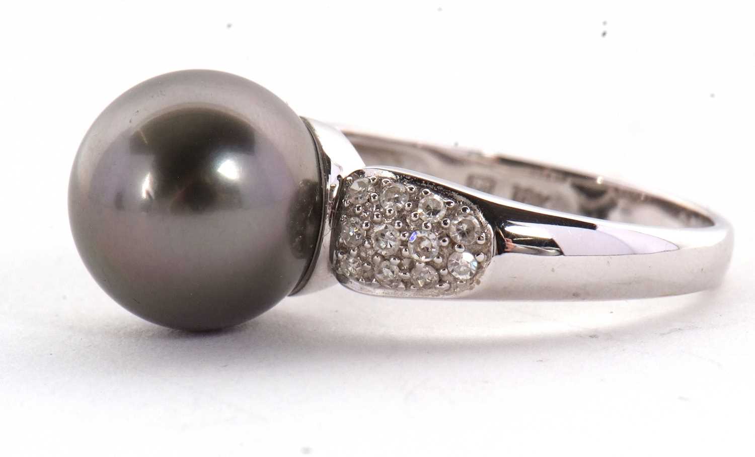 An 18ct cultured black pearl and diamond ring, the round black cultured pearl, approx. 11.5mm - Image 2 of 9