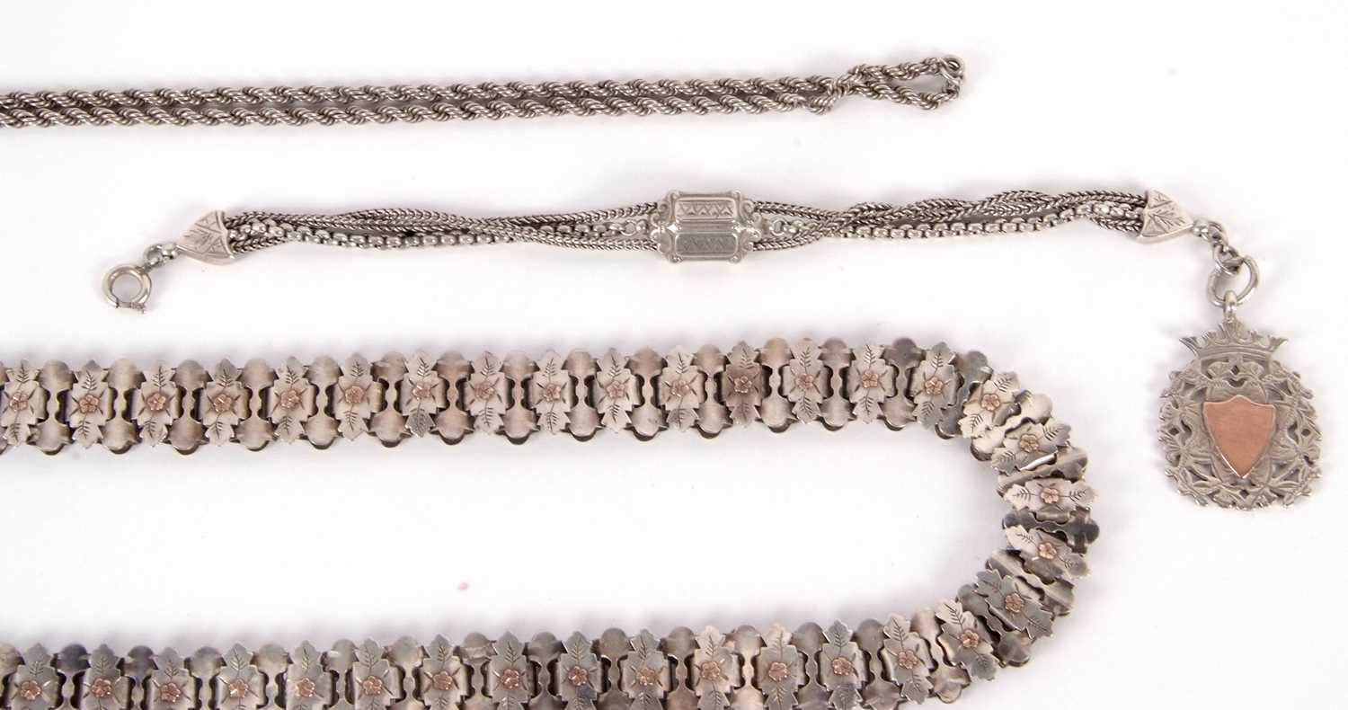 A quantity of mixed silver and white metal chains to include a fancy link necklace with rose gold - Image 3 of 4