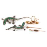 A mixed lot of jewellery to include a green, white and red paste set salamander brooch stamped