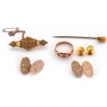 A mixed lot of jewellery to include a pair of 9ct oval cufflinks hallmarked Birmingham 1922, a