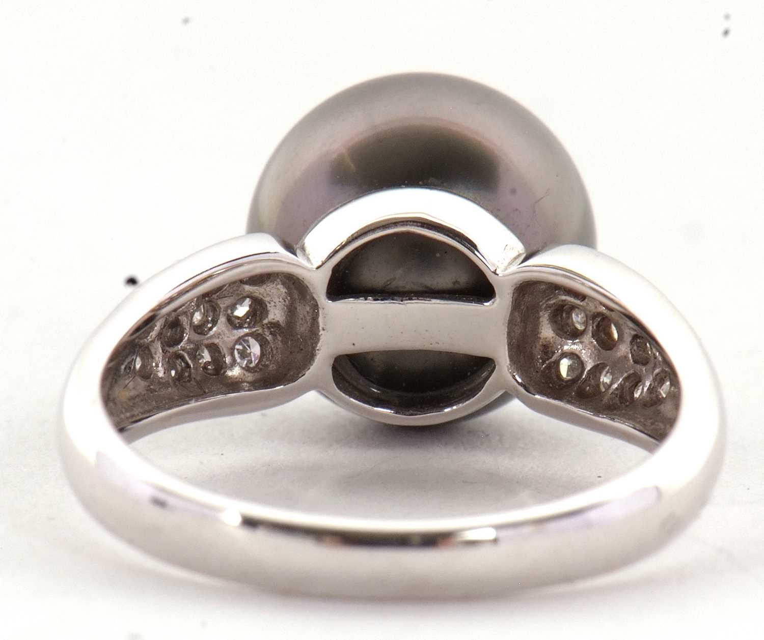 An 18ct cultured black pearl and diamond ring, the round black cultured pearl, approx. 11.5mm - Image 5 of 9