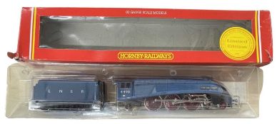 A boxed limited edition Triang / Hornby 00 gauge R528 LNER 4-6-2 locomotive, Sir Nigel Gresley,