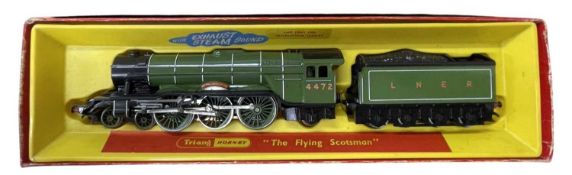 A boxed Hornby 00 gauge R855 LNER Flying Scotsman with Special Corridor tender, in green livery