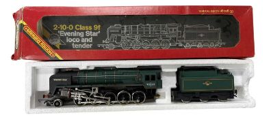 A boxed Hornby 00 gauge 2-10-0 Class 9f 'Evening Star' locomotive and tender in green livery