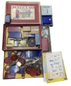 A mixed lot of vintage Meccano, to include: - Boxed Set E (unchecked for completeness) - Boxed