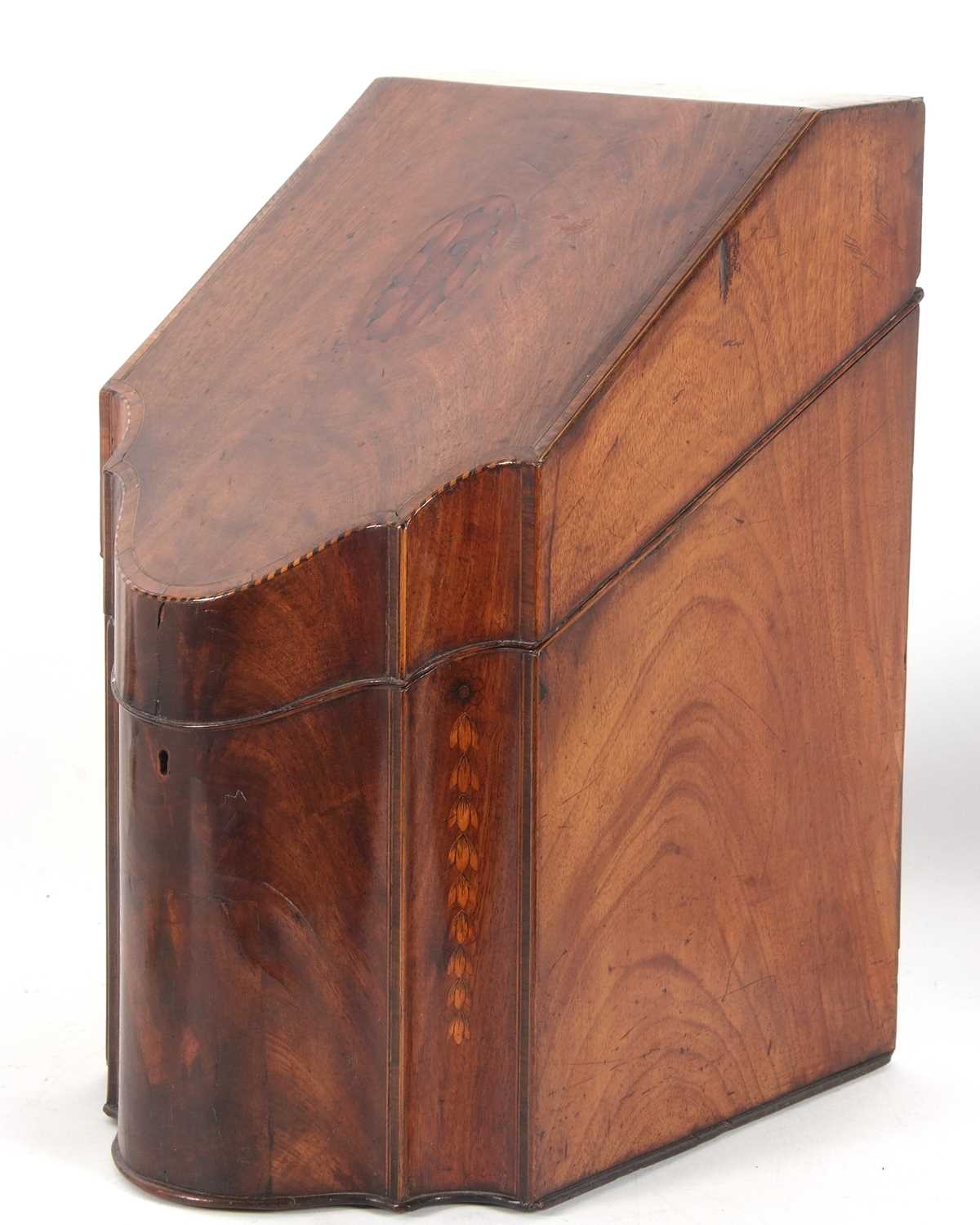 A Georgian mahogany knife box of hinged wedge form, the lid inlaid with shell decoration opening - Image 2 of 6