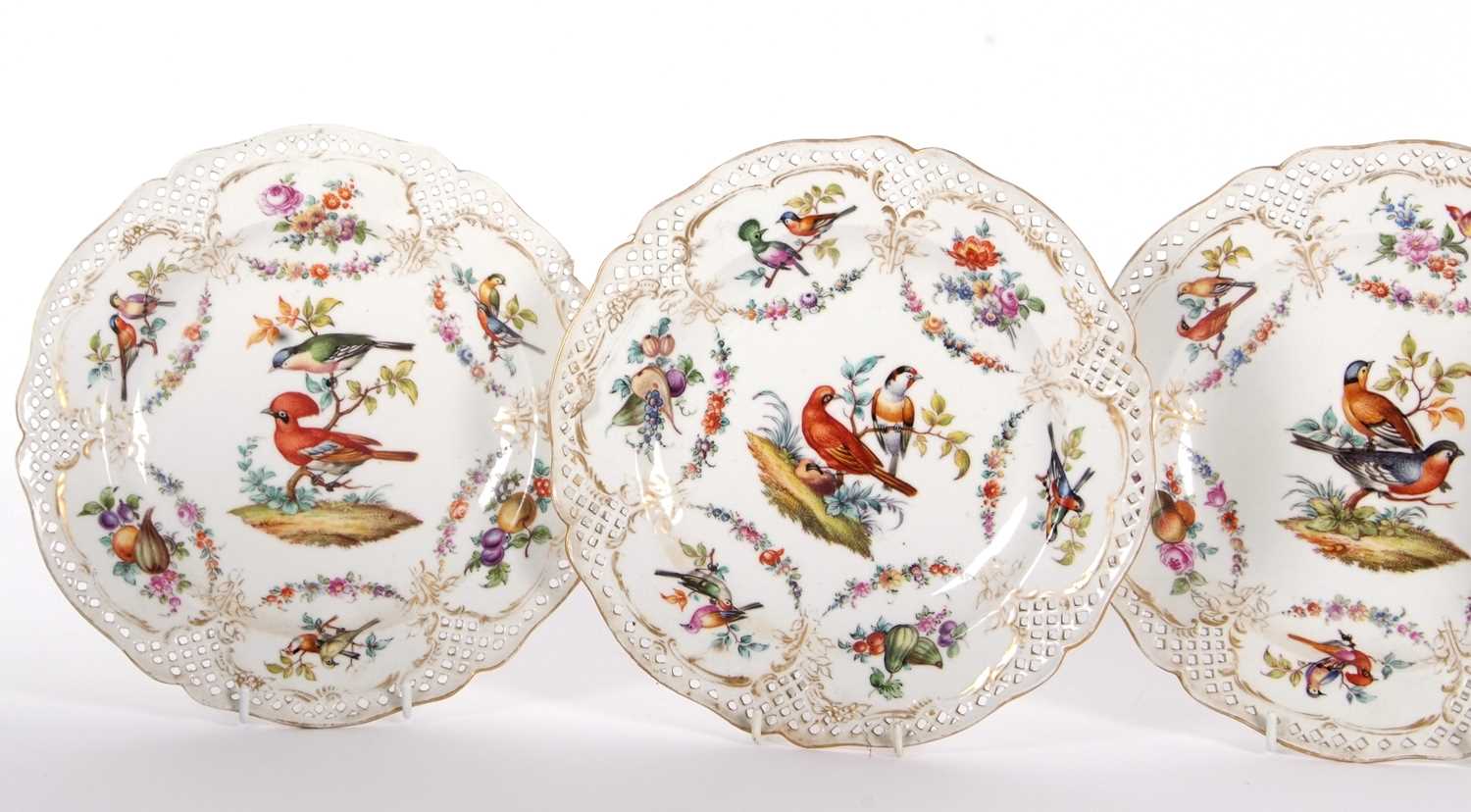 A set of six Berlin porcelain ornithological plates decorated with alternating panels of birds and - Image 3 of 8