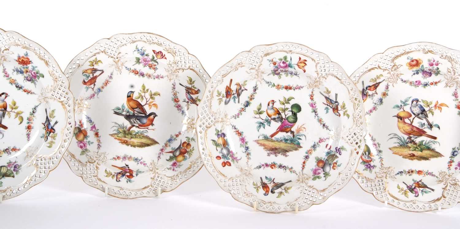 A set of six Berlin porcelain ornithological plates decorated with alternating panels of birds and - Image 4 of 8