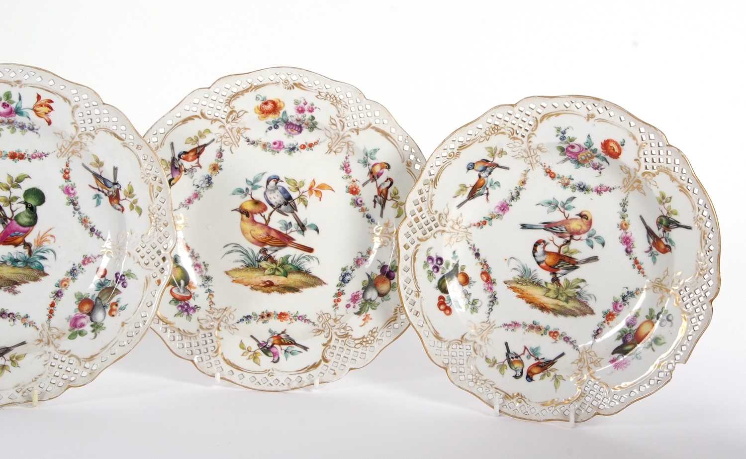 A set of six Berlin porcelain ornithological plates decorated with alternating panels of birds and - Image 6 of 8