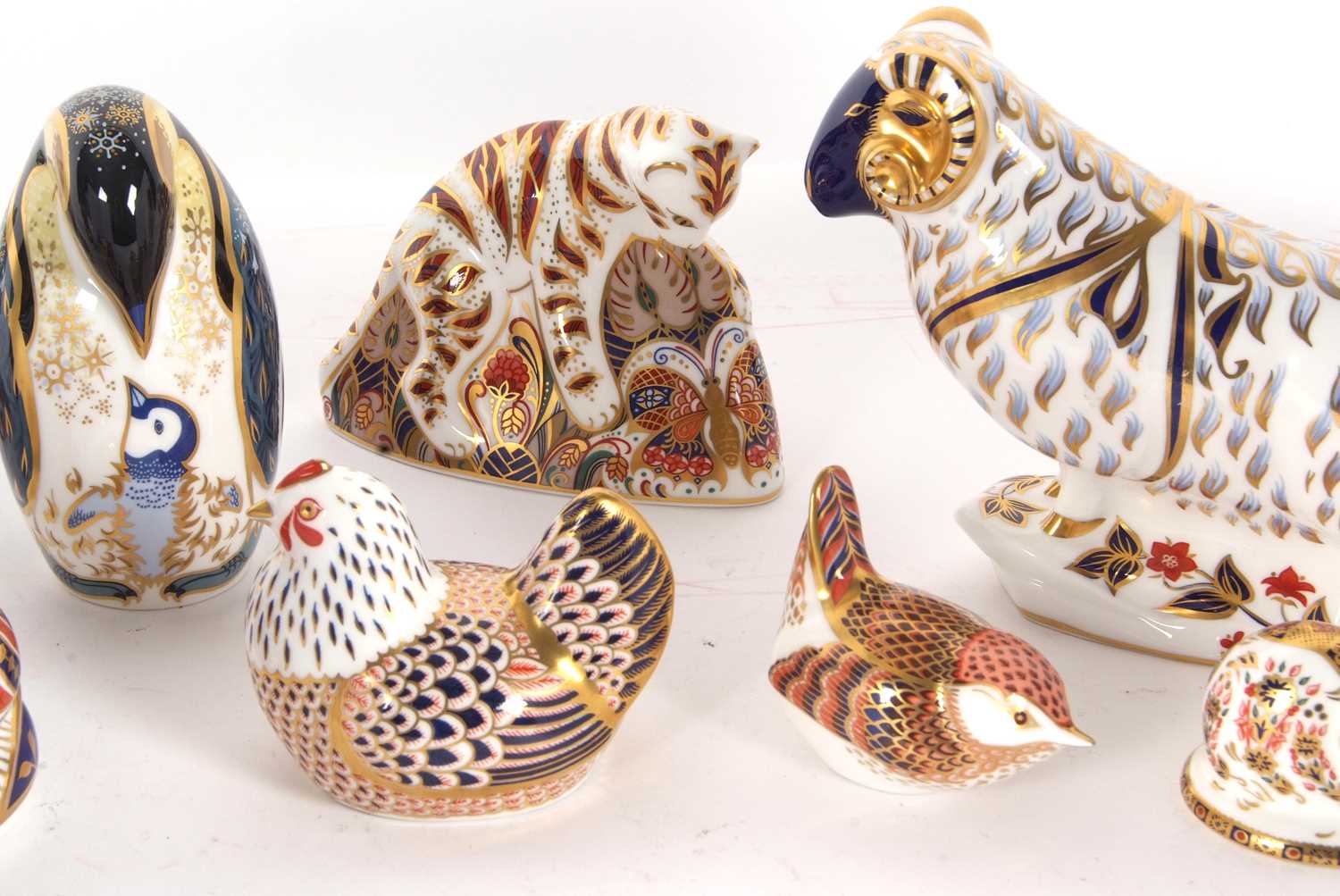 A quantity of Royal Crown Derby paperweights, including Bengal Tiger, a model of a Ram, Penguin, - Image 5 of 10