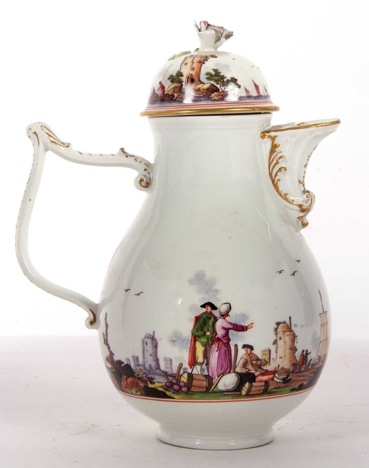 A Meissen coffee pot circa 1740, finely painted with harbour scenes in typical style with double red - Image 4 of 8