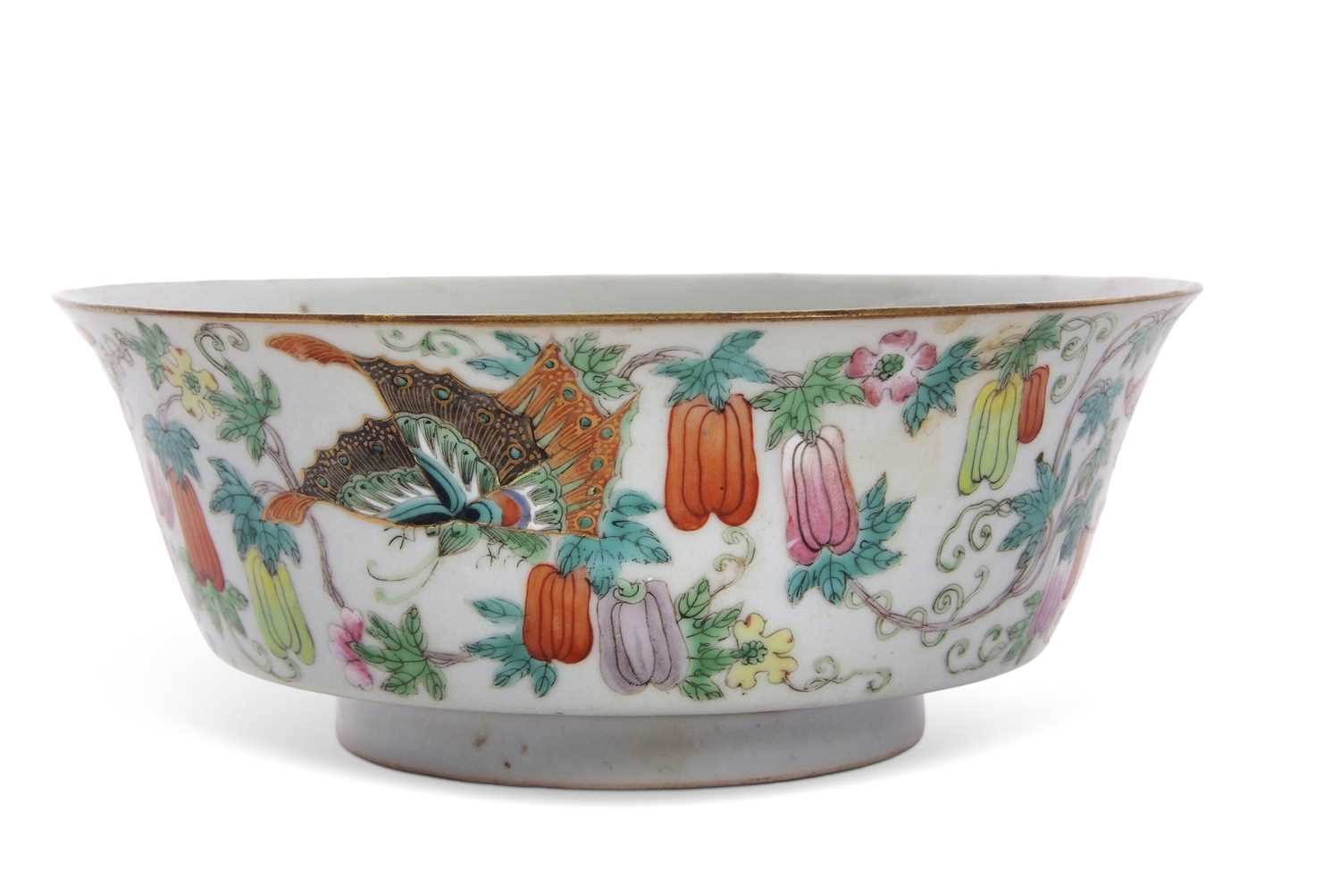 A Qing Dynasty Chinese porcelain bowl 19th century Jiaqing and probably period with flared rim, with