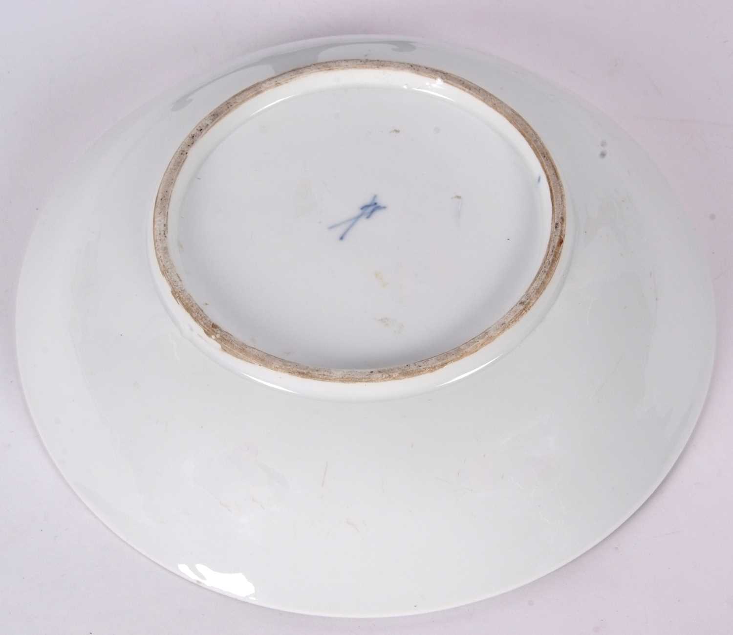 A rare Meissen dish from the Seydewitz service painted to the centre with the arrms of von Seydewitz - Image 3 of 5