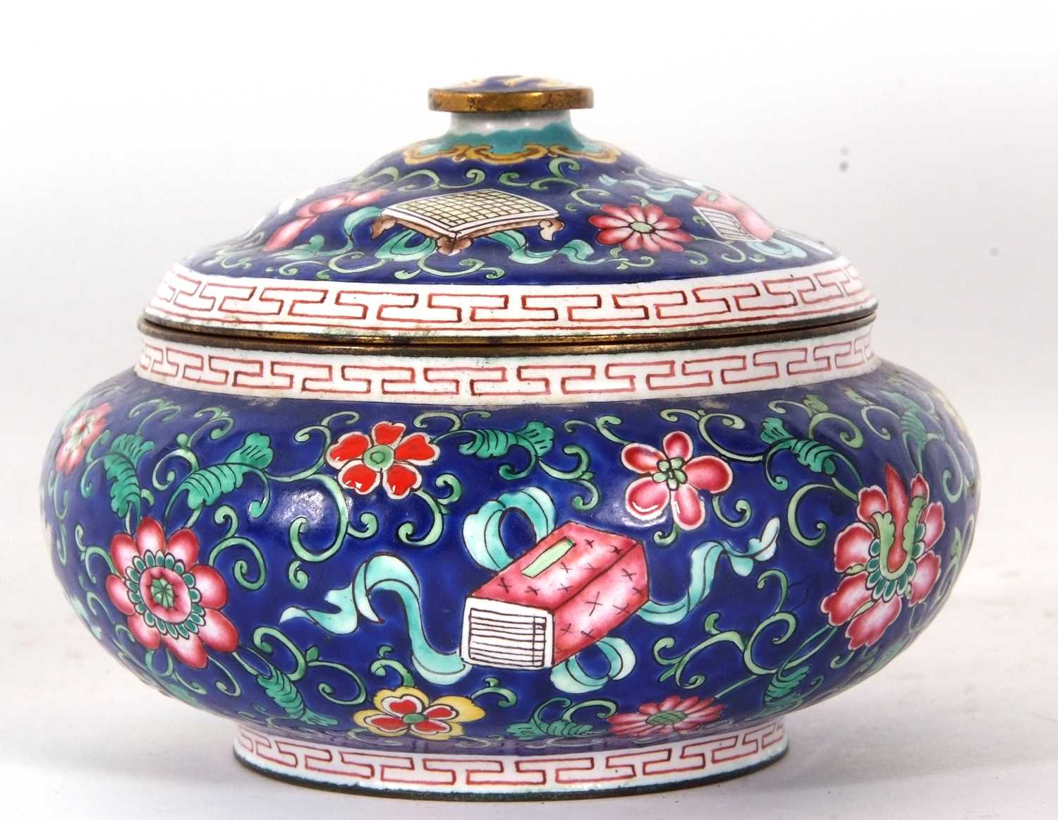 A late 19th/early 20th Century Cloisonne box and cover, the blue ground decorated with floral sprays - Image 2 of 9