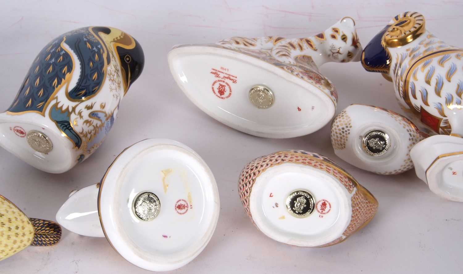 A quantity of Royal Crown Derby paperweights, including Bengal Tiger, a model of a Ram, Penguin, - Image 9 of 10