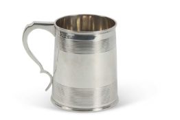 George IV silver tankard of slight tapered cylindrical form, the body with two bands of reeded