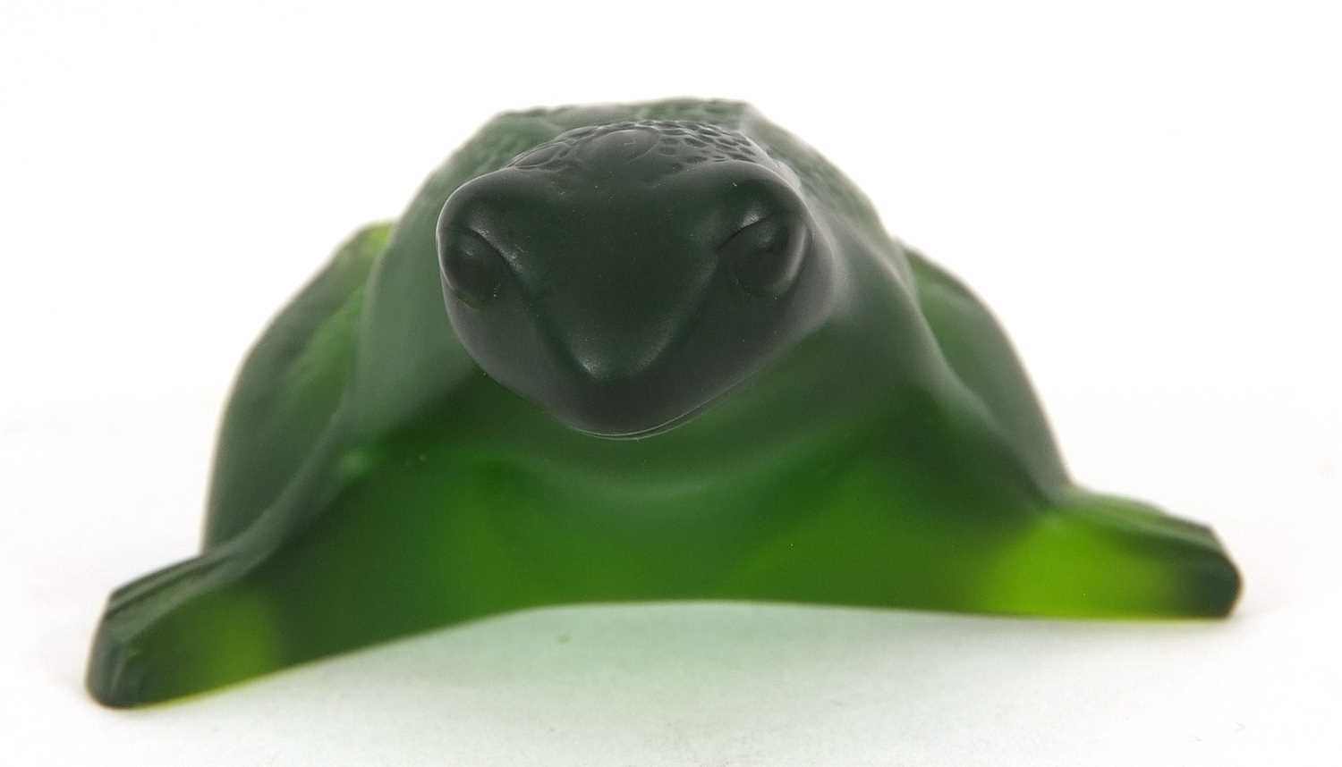 A green coloured Lalique model of a frog together with a clear and frosted glass model of an owl, - Image 2 of 5