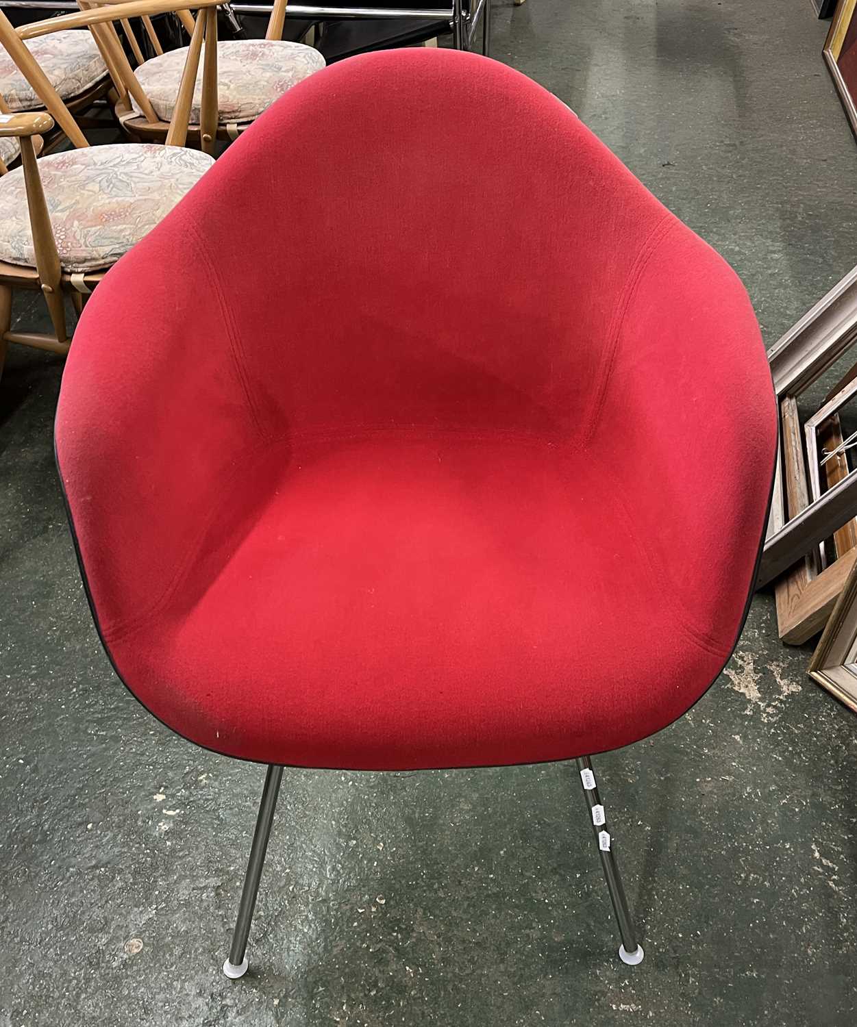 A Herman Miller contemporary red upholstered tub type chair - Image 2 of 3