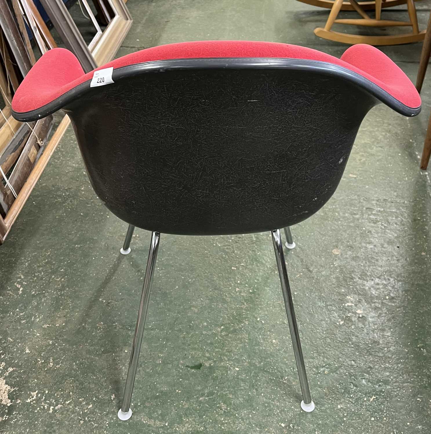 A Herman Miller contemporary red upholstered tub type chair - Image 3 of 3