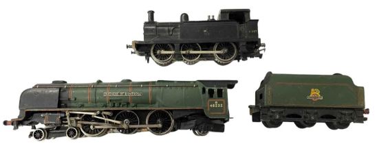 Two Hornby Dublo 00 gauge locomotives, to include: - Duchess of Montrose, 46232 with tender - BR