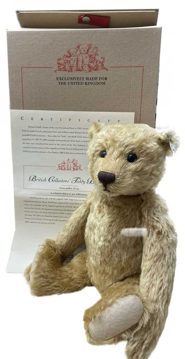 A boxed Steiff British Collector's 2002 Honey-Golden Teddy Bear, with certificate. Number 02536 /