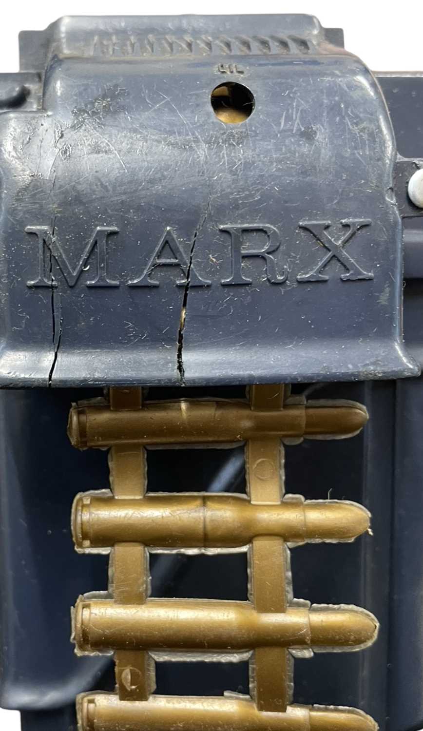 A vintage Marx Copter Squad rifle, in original box - Bild 2 aus 2