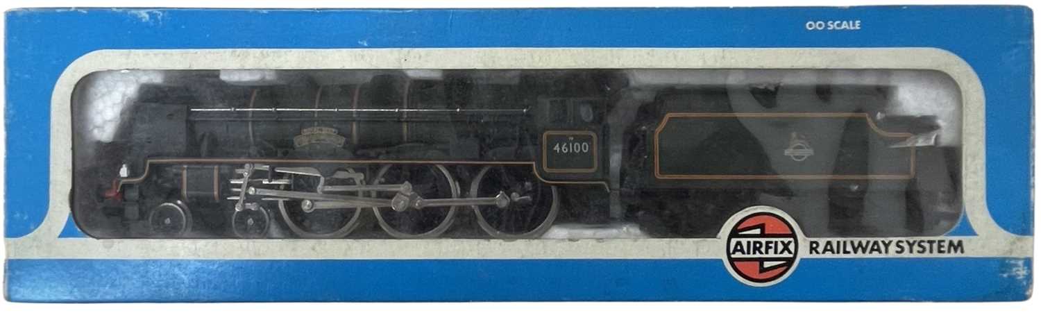 A boxed Airfix 00 gauge BR Royal Scot 54121-3 in green livery