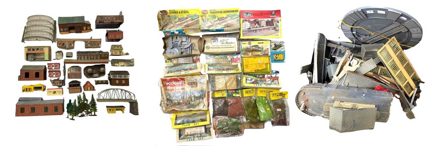 A large quantity of various railway diorama making accessories