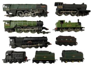 A collection of various Hornby 00 gauge locomotives, to include: - Black Prince 70008 - Flying