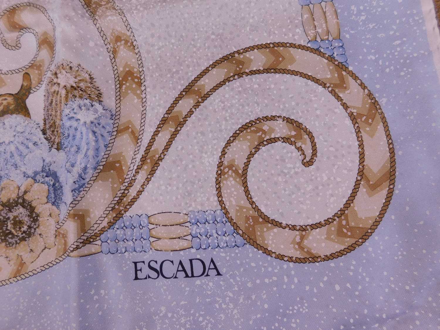 An Escada and a Must de Cartier scarf, each approx. 88cm x 88cm, (2) - Image 3 of 3