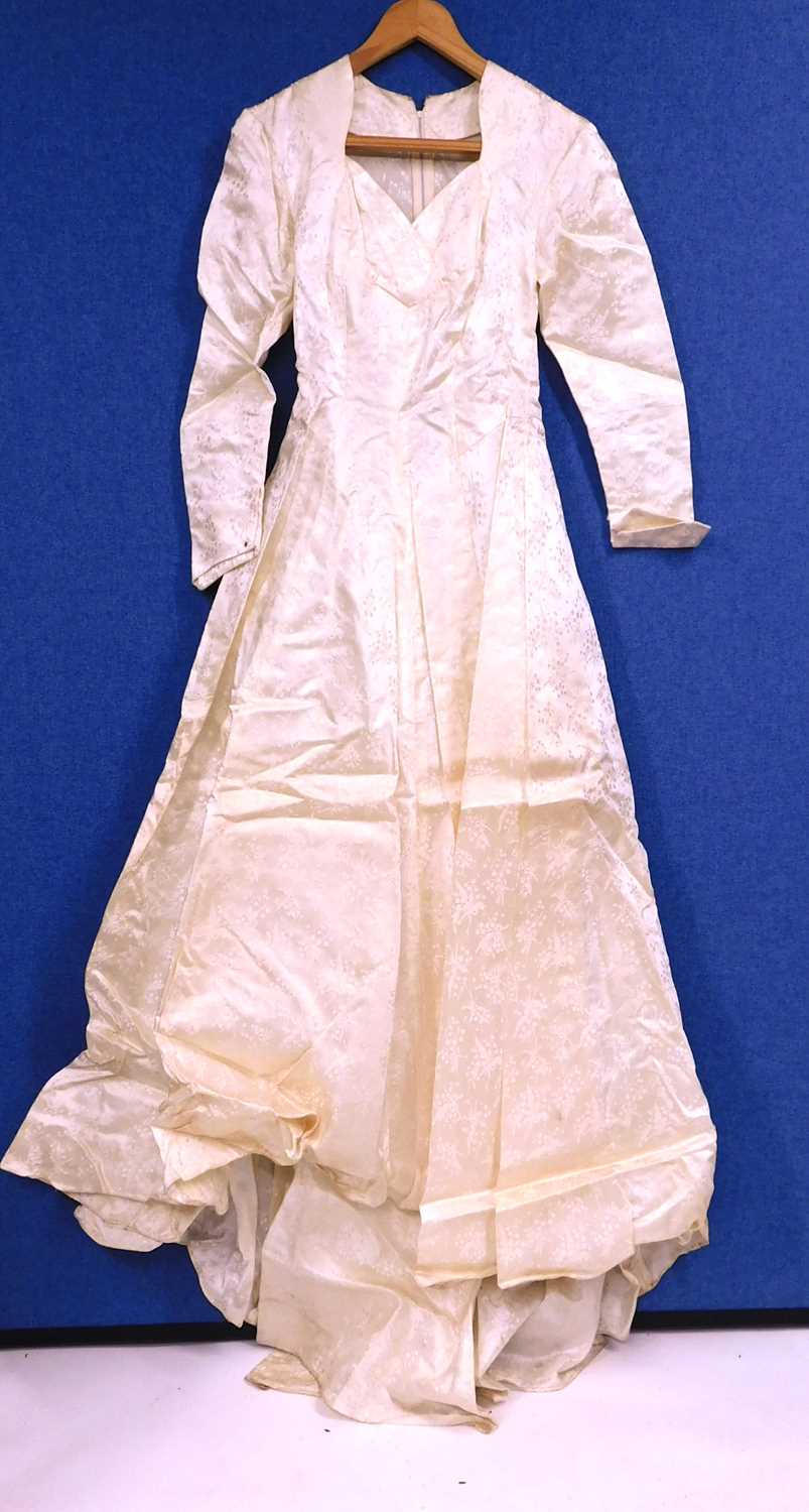 Two mid 20th Century cream satin wedding dresses, (2) - Image 3 of 6