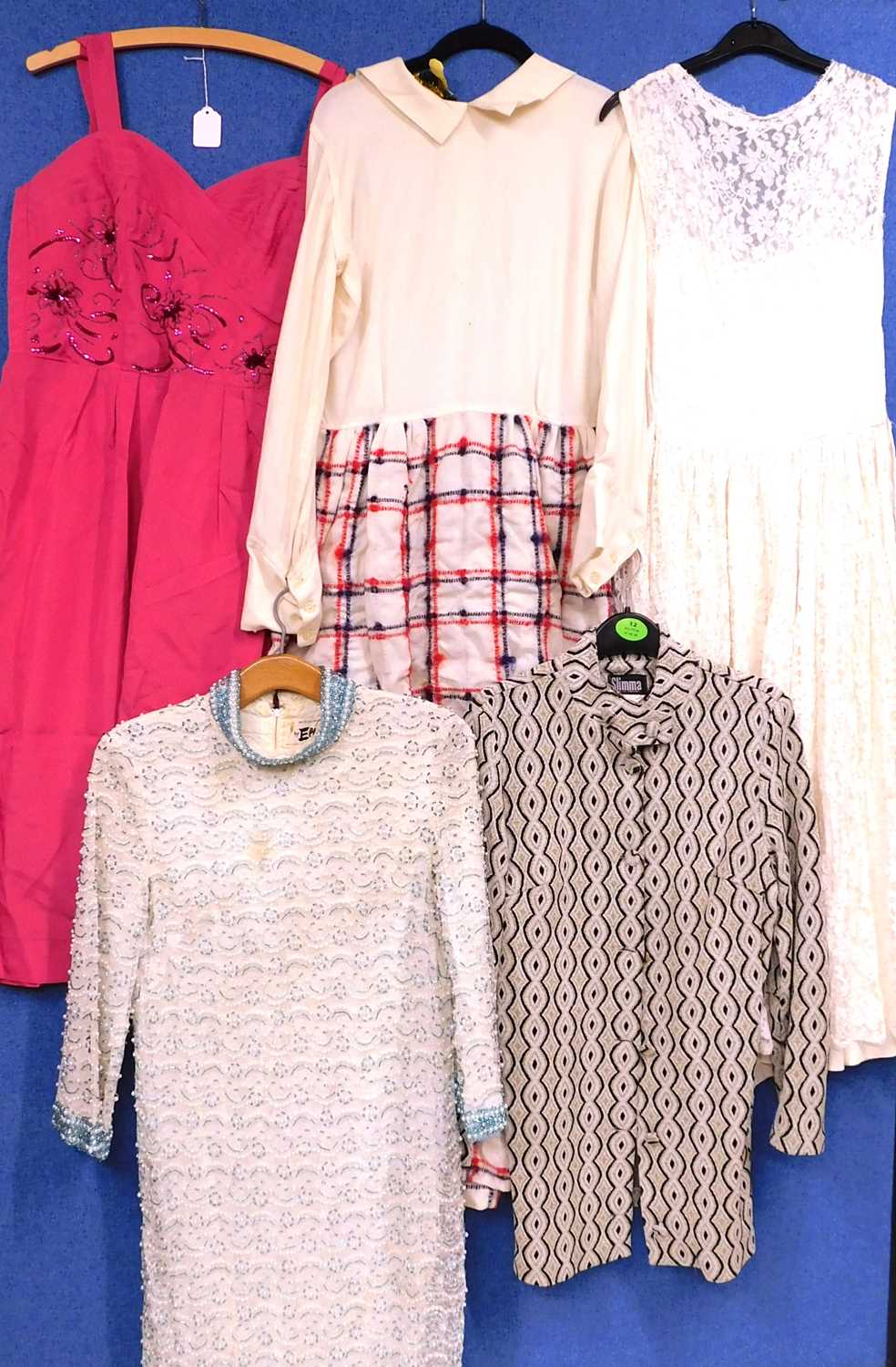 A quantity of lady's evening wear to include a cream with red and blue checked full length dress - Bild 2 aus 4