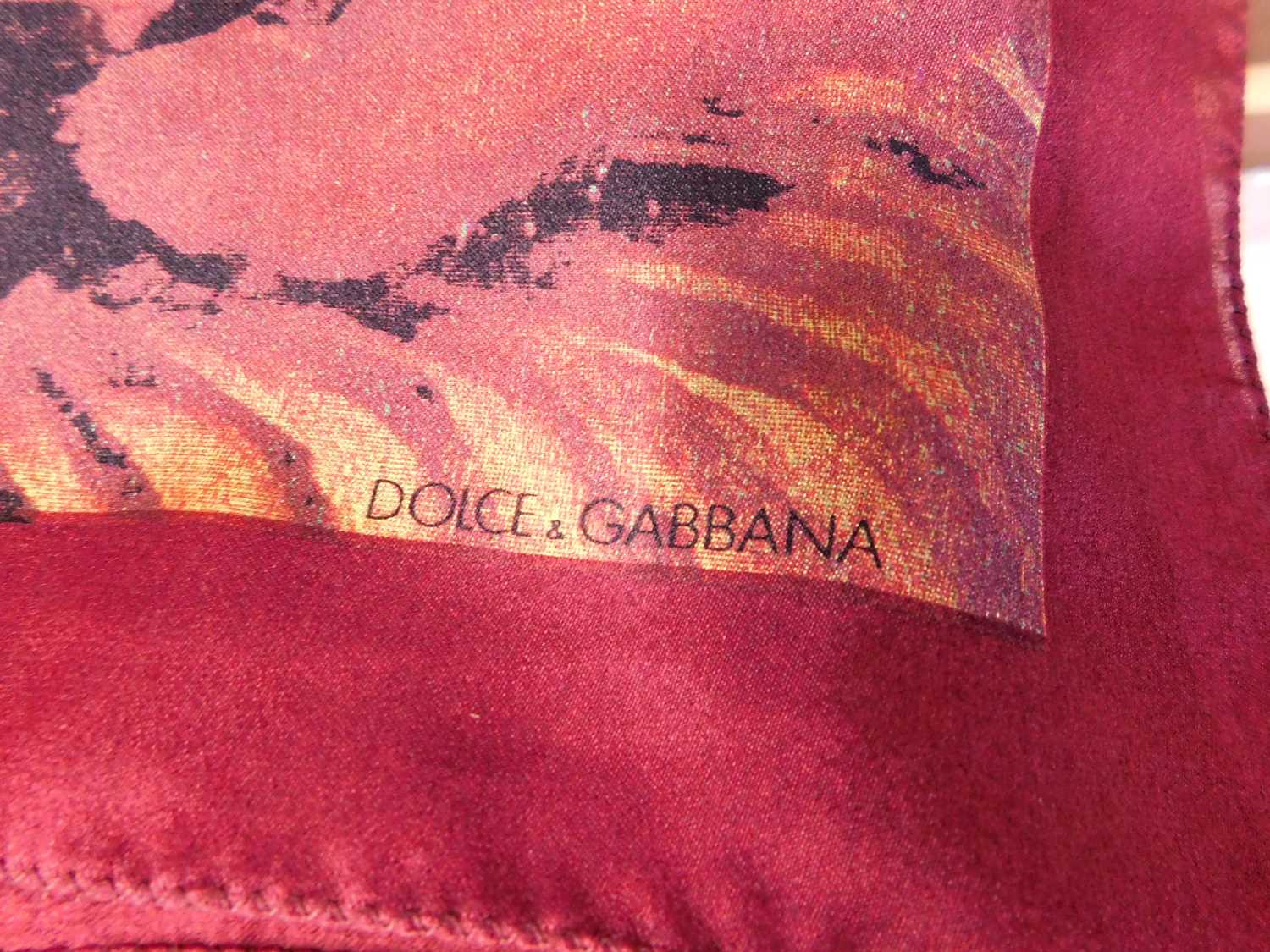 A silk scarf by Dolce & Gabbana, approx. 85 x 85cm - Image 3 of 3