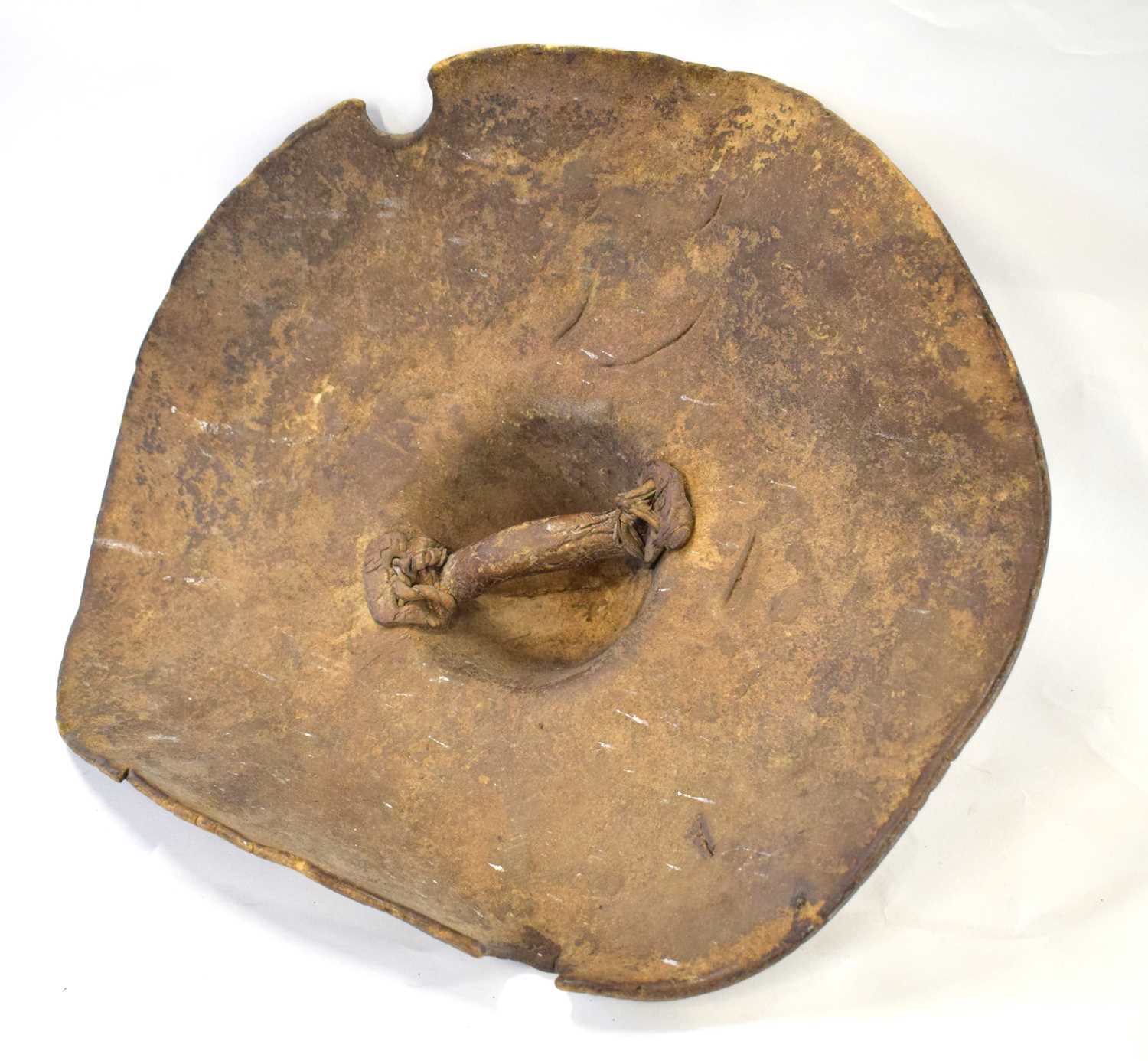 19th Century Sudanese tribal Rhino hide shield - Image 3 of 3