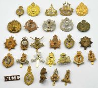 Quantity of 28x Mixed 20th century British Military Cap Badges to include: Pilot Glider Regiment,