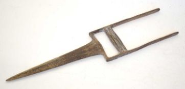 18th Century Indo-persian three bar Katar dagger with narrow blade overall length approx. 40cm long