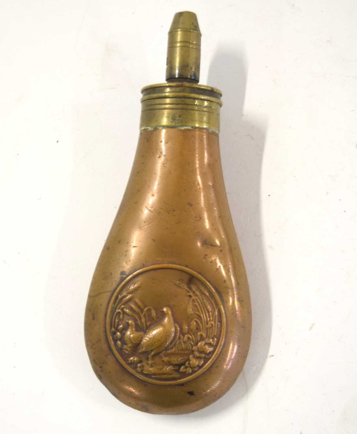 Quantity of 4 brass and copper 19th century hunting powder flasks to include flask with dogs and - Image 5 of 10