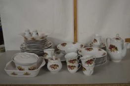 Quantity of Royal Norfolk table wares