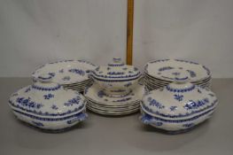 Quantity of Mintons Lincoln pattern table wares