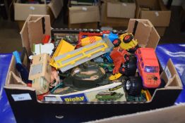 Quantity of assorted children's toys