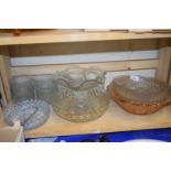 Quantity of assorted glass ware to include fruit bowls, dessert set etc