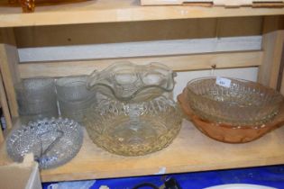 Quantity of assorted glass ware to include fruit bowls, dessert set etc
