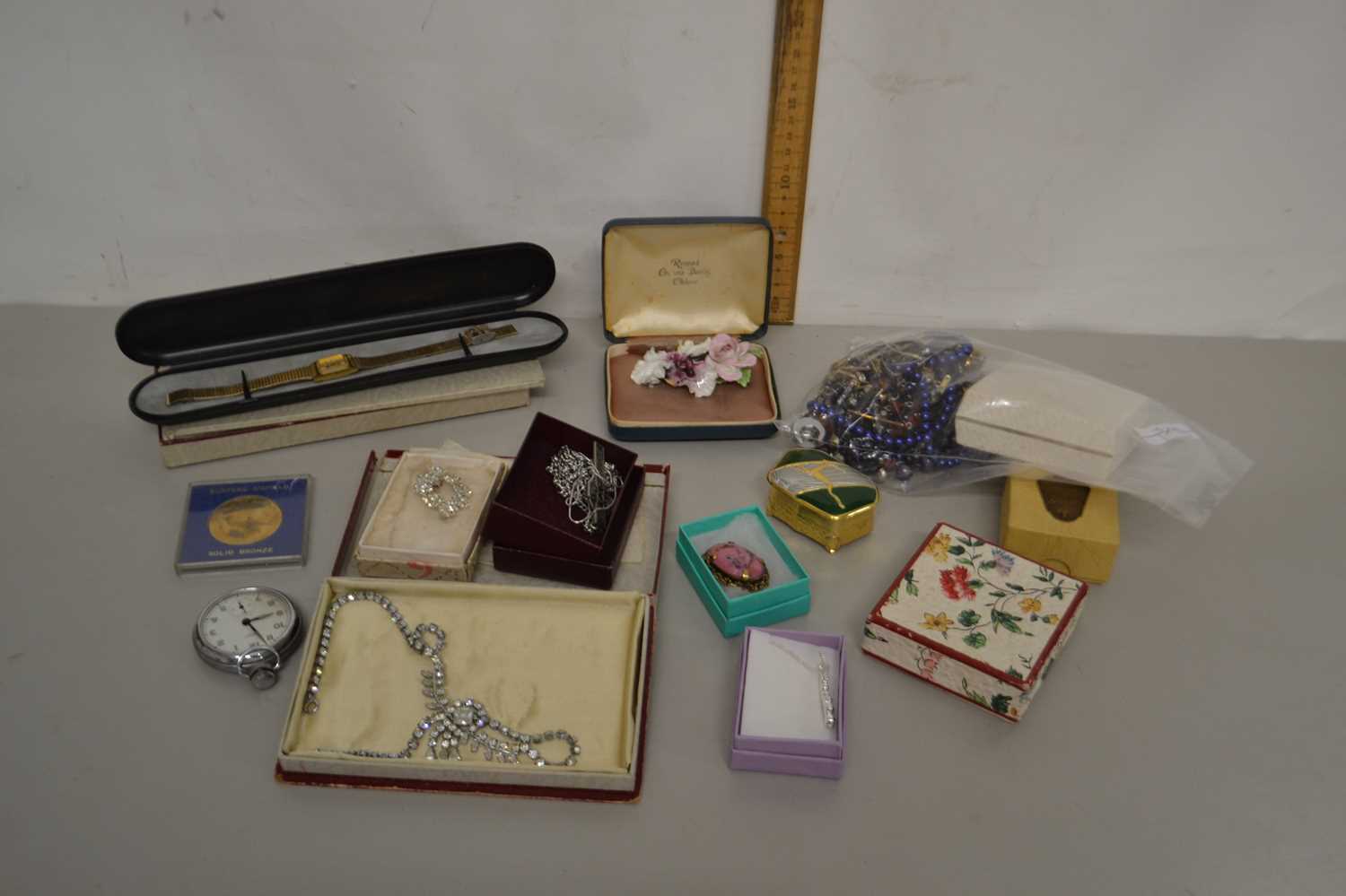 Mixed Lot: Various costume jewellery and other items