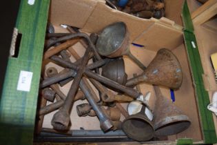 Quantity of assorted hand tools etc