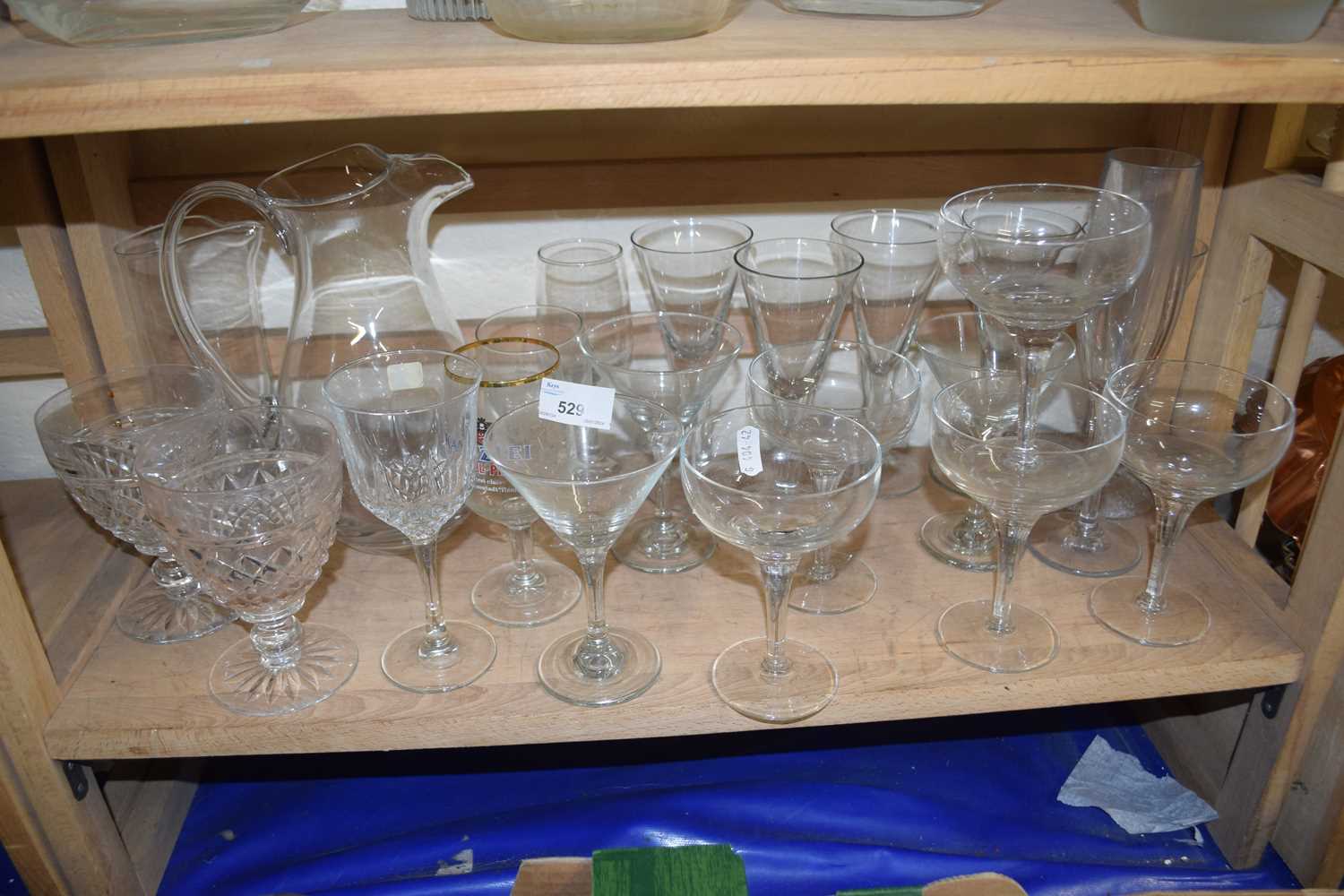 Mixed Lot: Various assorted drinking glasses