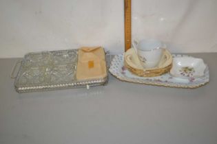 Mixed Lot: Glass hors d'oeuvres set, various ceramics etc