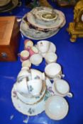 Mixed Lot: Various tea wares, decorated plates etc