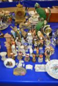 Mixed Lot: Various model birds, figurines and other items