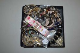 Tray of assorted costume jewellery